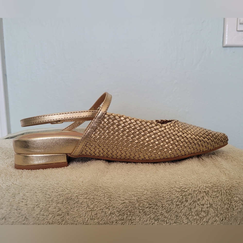 Goldeneye Gold Leather Woven Sandal | 38 - Picture 3 of 5